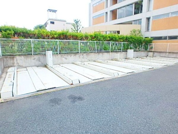 駐車場(駐車場)