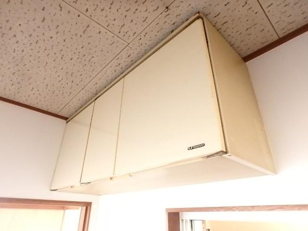 その他(キッチン上部収納)