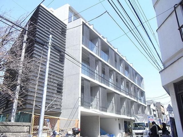 外観(周辺は閑静な住宅街です)