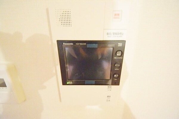 セキュリティ(モニターフォン別室の参考写真です)