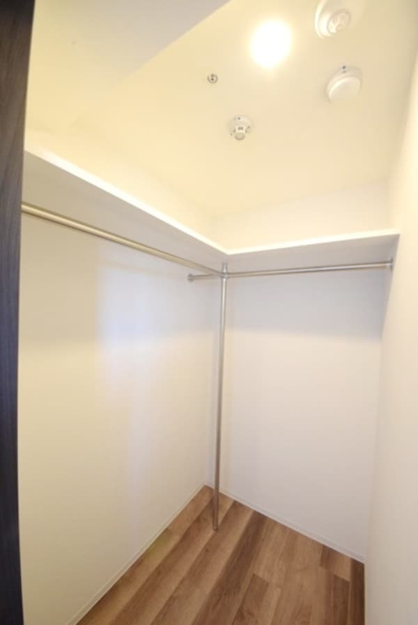 収納(★同間取り★別階別カラー部屋です★)