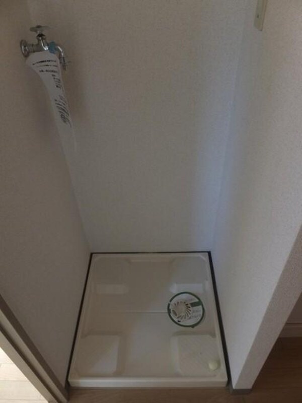 設備(室内洗濯機置場)