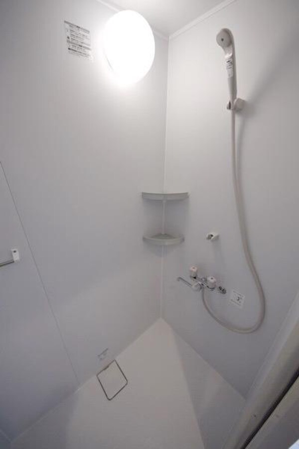 バス／シャワールーム等(シャワールーム)