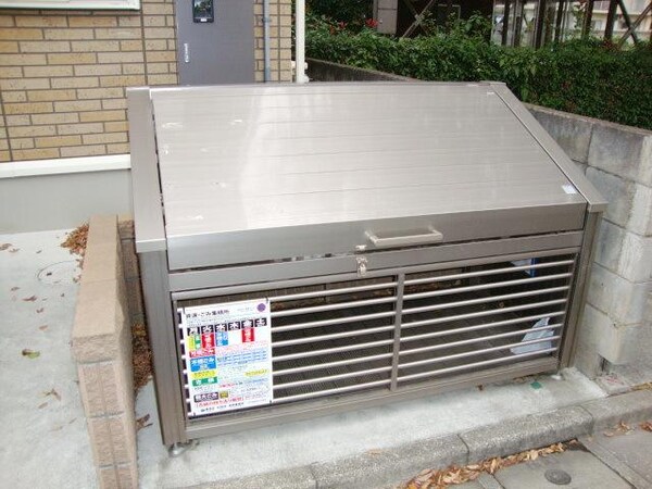 設備(ゴミ置き場)