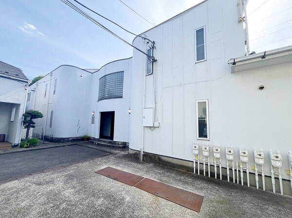 エントランス(エントランス)