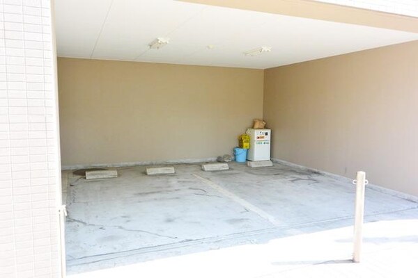 駐車場(駐車場)