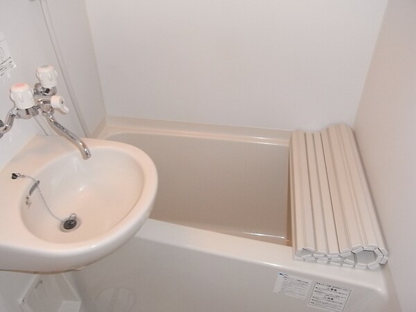 バス／シャワールーム等(バスルーム)