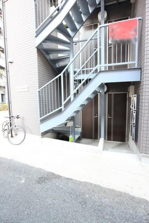 エントランス(★らせん階段★)