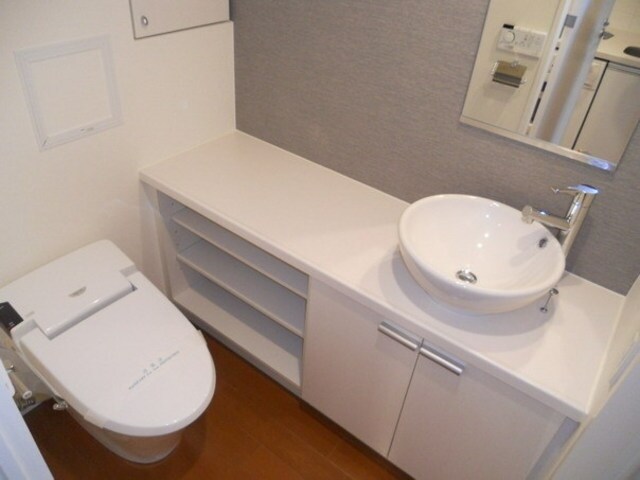 物件内観写真2　(★パウダールーム★)