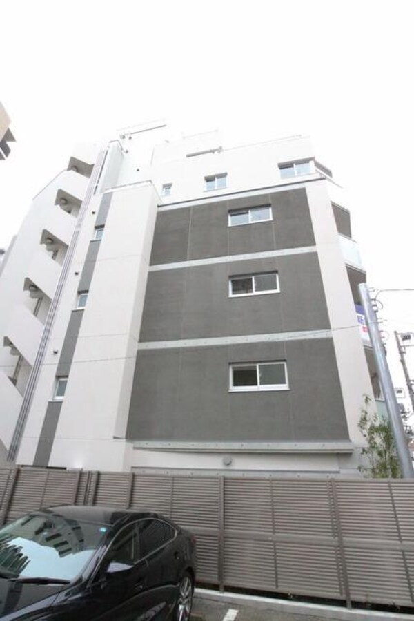 外観(☆２０１４年築のしっかりとしたマンションタイプの建物です☆)
