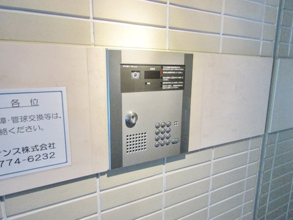 エントランス(★安心のオートロック★)