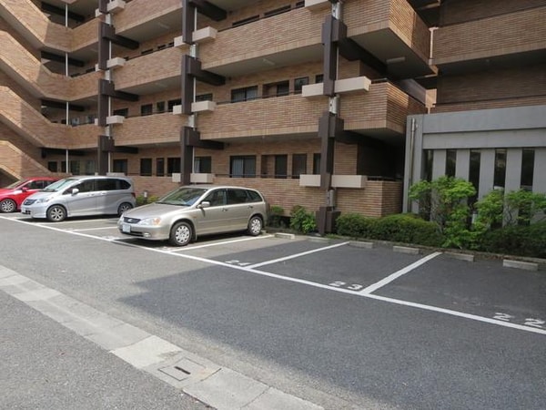 駐車場(駐車場)