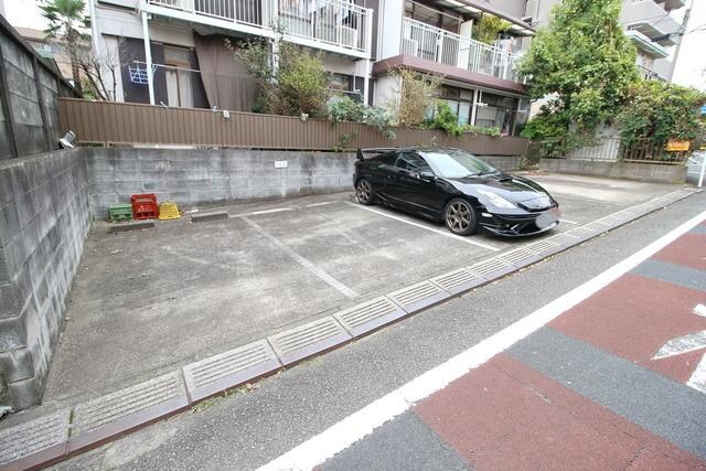 物件内観写真10　(☆駐車場☆)