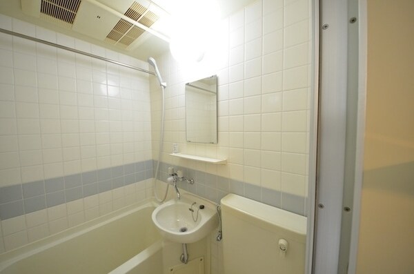 洗面(★お掃除が楽な３点ユニットバス★)