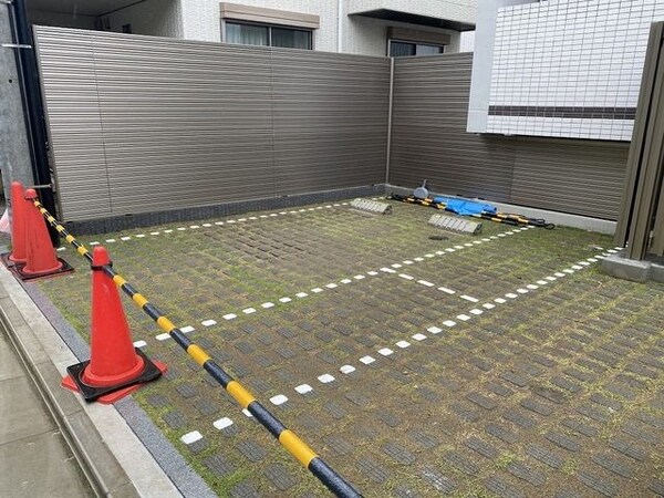 駐車場(★駐車場★)