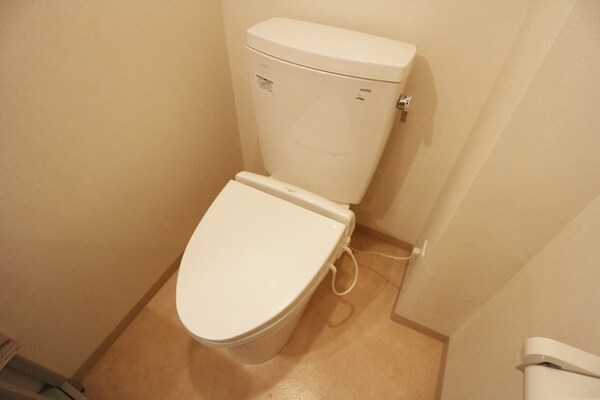 トイレ(別部屋参考写真)