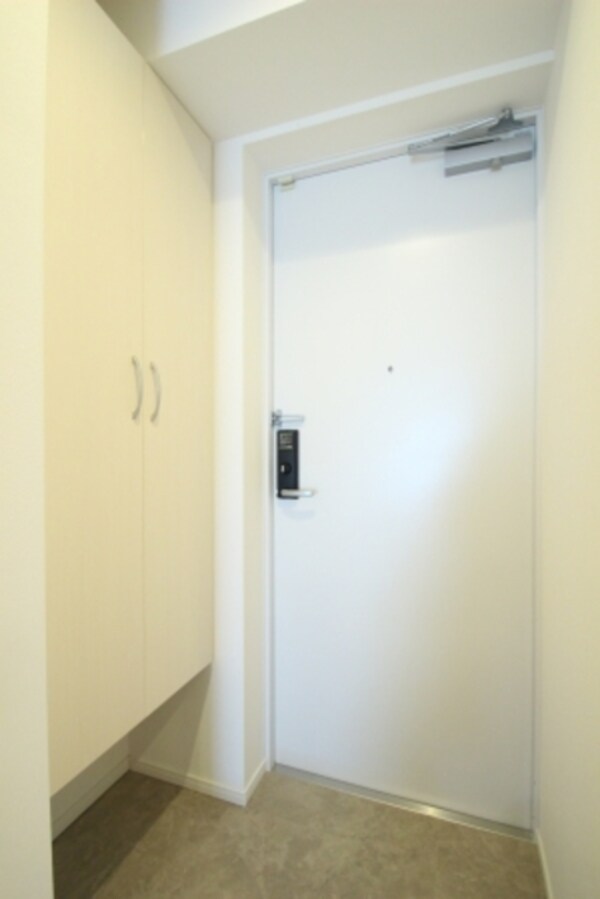 玄関(お部屋探しは株式会社　タウンハウジング　までお気軽にお問合…)