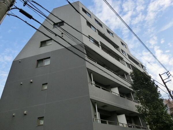 外観(★２００５年完成・千歳船橋駅から徒歩8分です★)