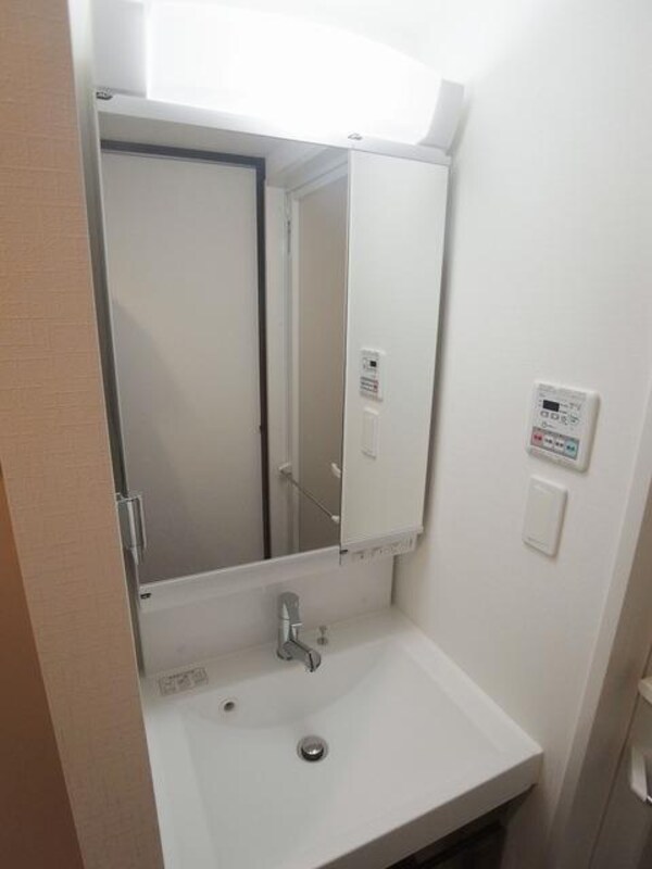 洗面(お部屋探しは株式会社　タウンハウジング　までお気軽にお問合…)