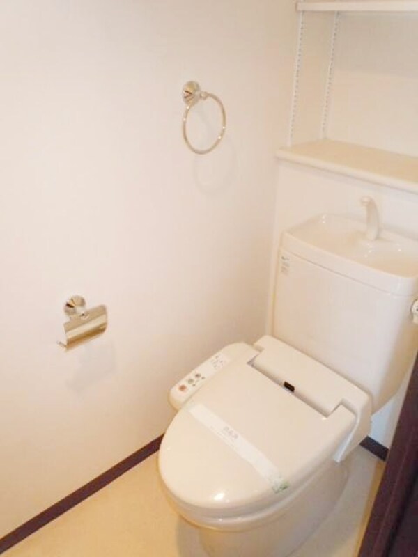 トイレ(お部屋探しは株式会社　タウンハウジング　までお気軽にお問合…)