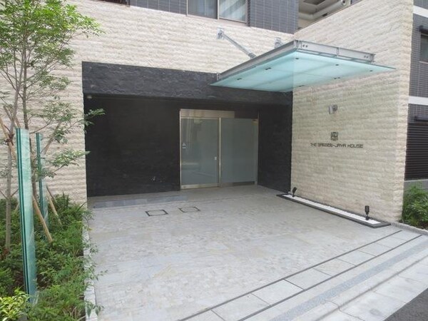エントランス(部屋探しは株式会社　タウンハウジング　までお気軽にお問合せ…)