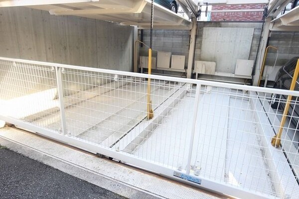 駐車場(★駐車場★)