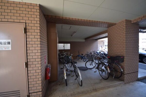 その他(★屋根つきの駐輪場になります★)