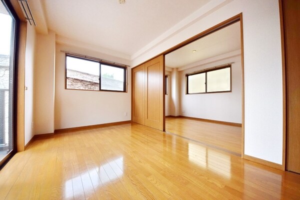 リビング・居室(★2面採光の明るいお部屋です★)