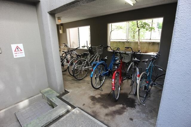 物件内観写真16　(★駐輪場★)