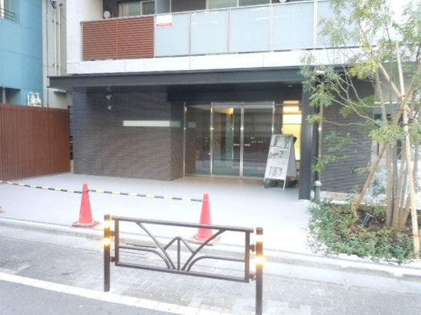 エントランス(部屋探しは株式会社　タウンハウジング　までお気軽にお問合せ…)