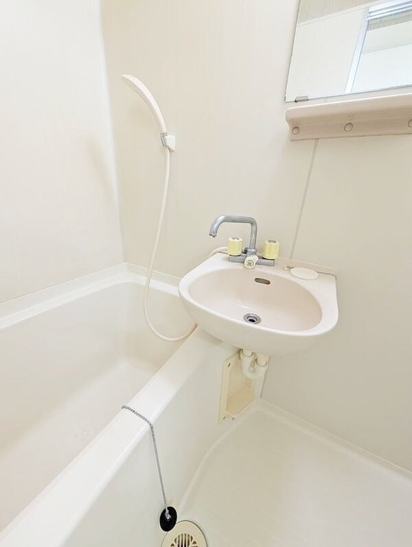 バス／シャワールーム等(お部屋探しは株式会社　タウンハウジング　までお気軽にお問合…)