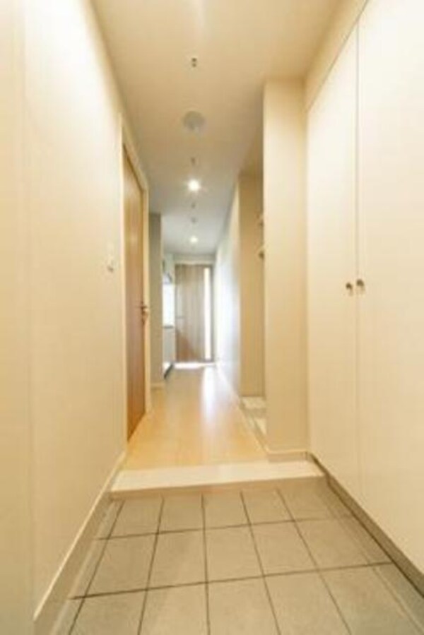 玄関(※写真は同タイプ住戸です)