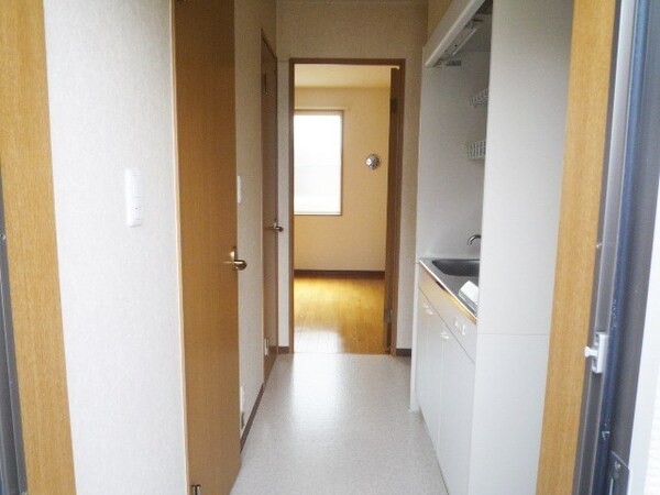 玄関(お部屋探しは株式会社　タウンハウジング　までお気軽にお問合…)