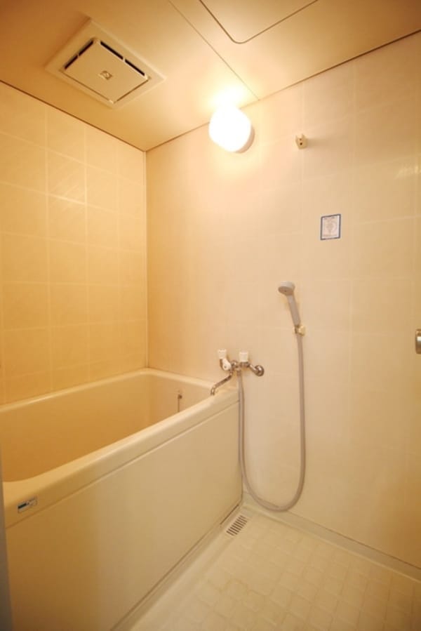 バス／シャワールーム等(※別部屋参考写真です)