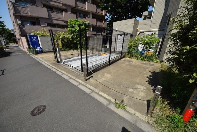 駐車場(★駐車場★)