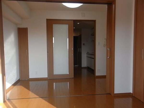 その他室内・内装(★角部屋、２面採光の明るいお部屋です★)