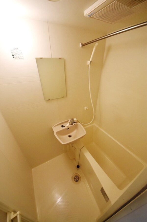 バス／シャワールーム等