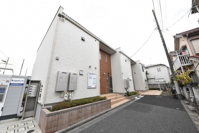 物件外観写真1　(★外観＆共用設備★)