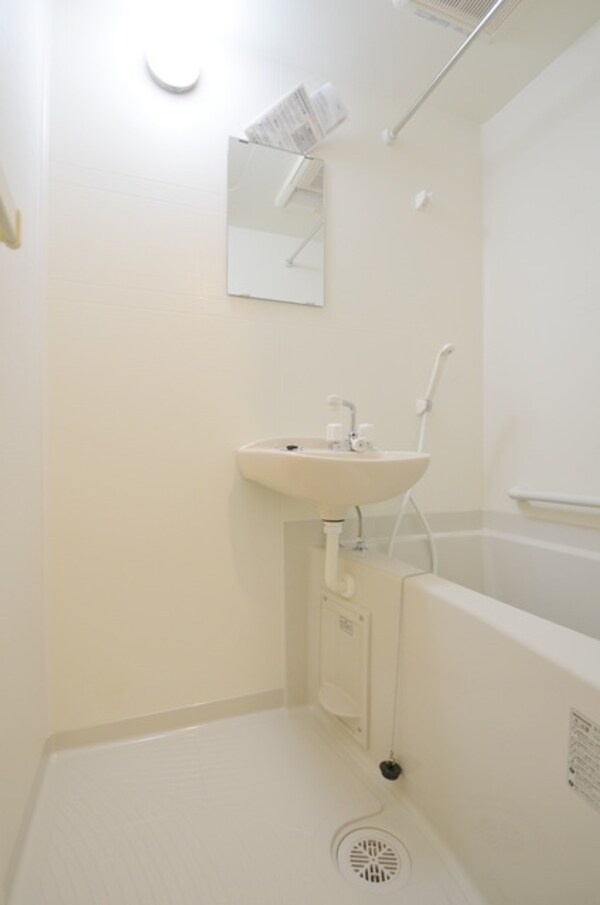 バス／シャワールーム等(バスルーム)