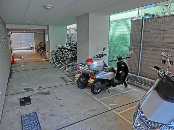 その他(駐輪場・バイク置き場)