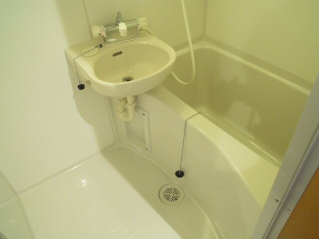 物件内観写真4　(洗面)