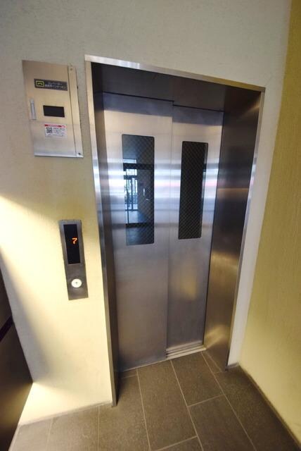 物件内観写真15　(エレベーター)