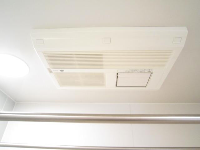 物件内観写真13　(浴室乾燥機)