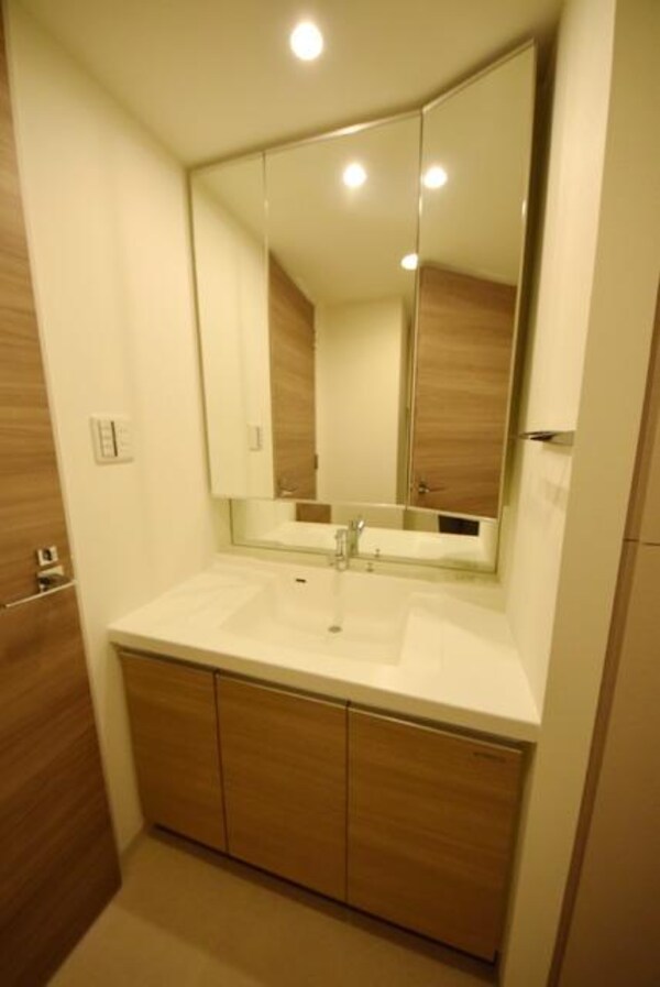 洗面(☆お部屋探しはタウンハウジング東京赤羽店へ☆)