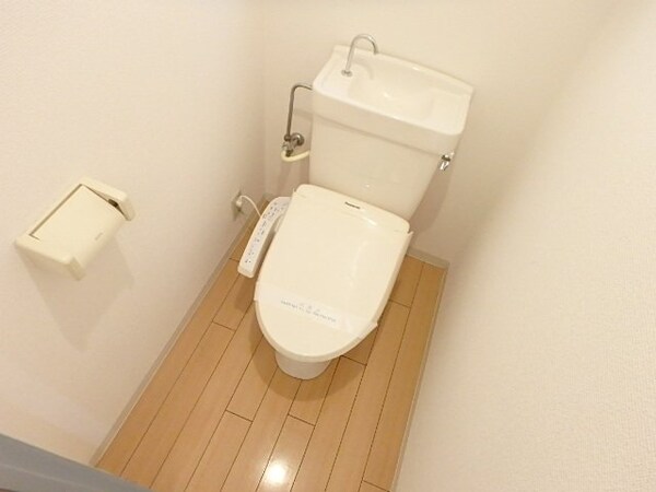 トイレ(トイレ)