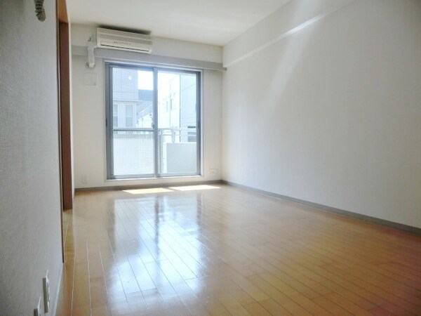 リビング・居室(別号室参考写真)