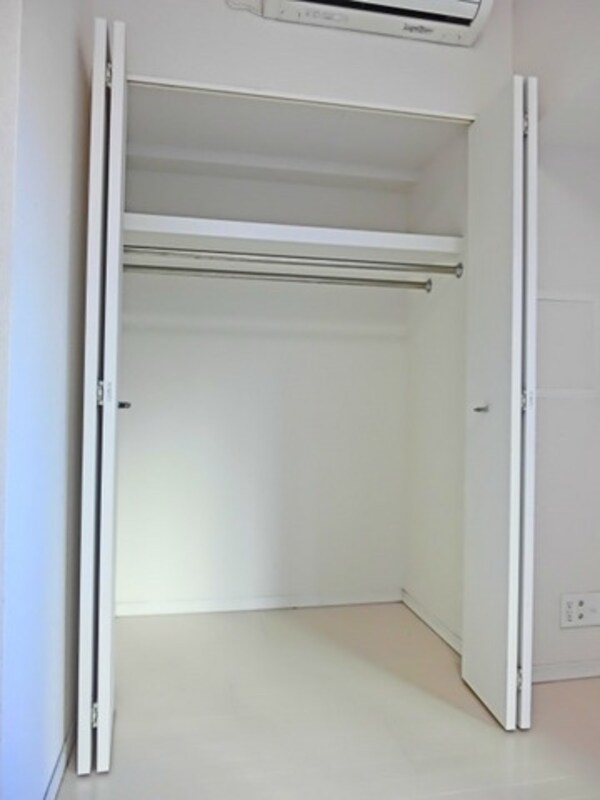 設備(クローゼット)