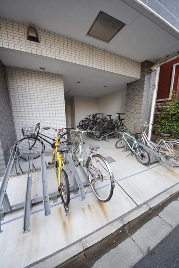 その他(駐輪場)