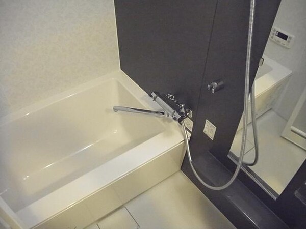 バス／シャワールーム等(落ち着いたバスルーム)