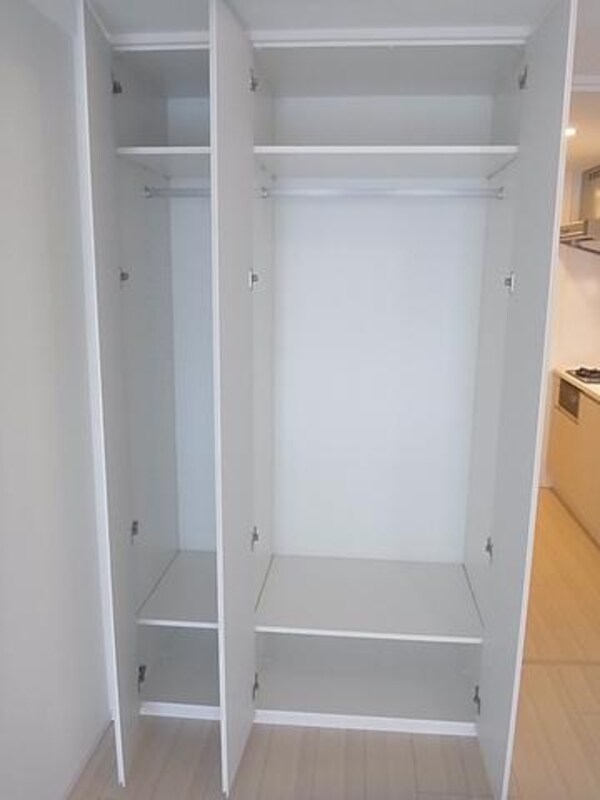 収納(たっぷりサイズのクローゼット)